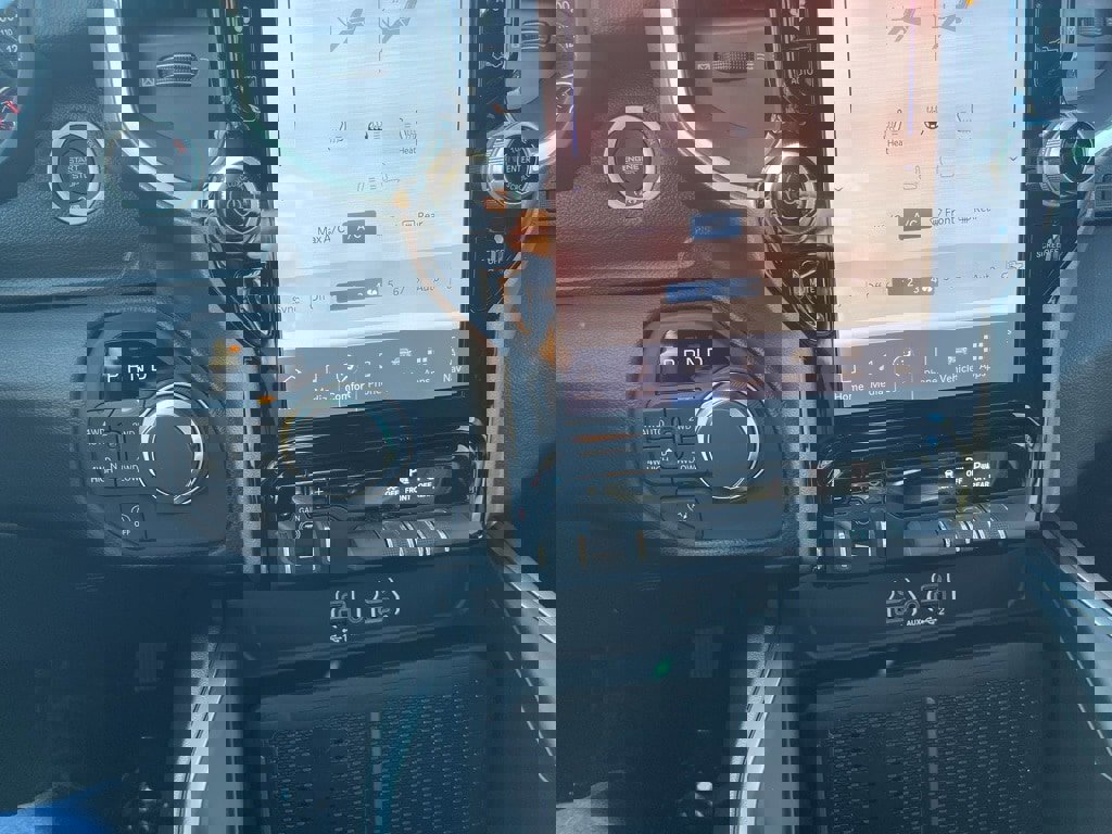 New 2026 RAM 1500 4x4 Crew Cab image 23