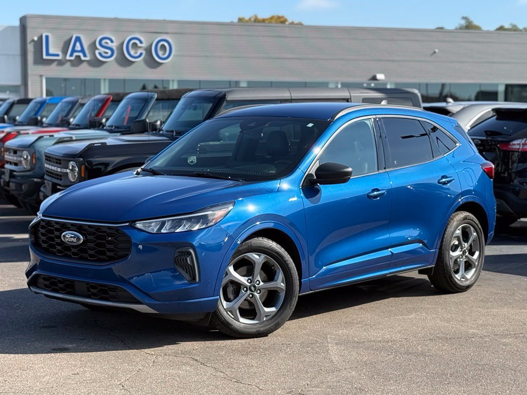 Used 2023 Ford Escape ST-Line w/ Tech Pack #1 FWD 360° Tour