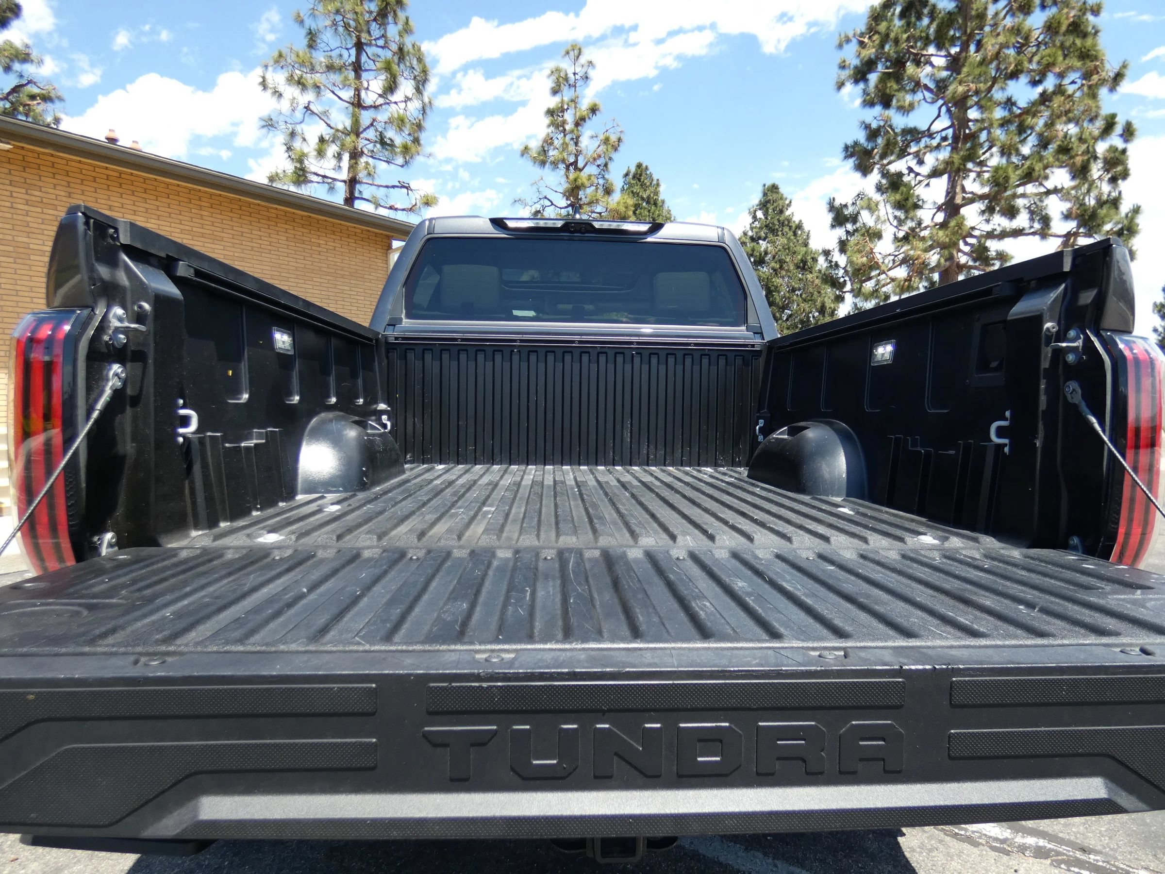 Used 2024 Toyota Tundra Limited w/ TRD Off-Road Package AWD/4WD image 21