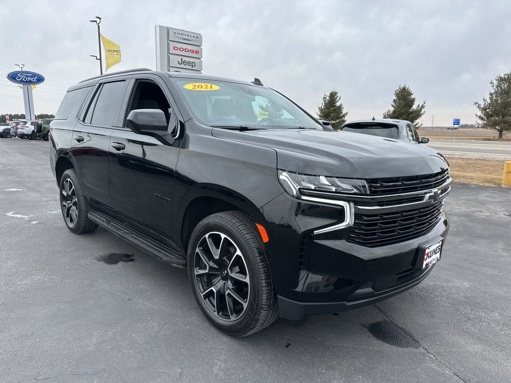 Used 2021 Chevrolet Tahoe RST image 2