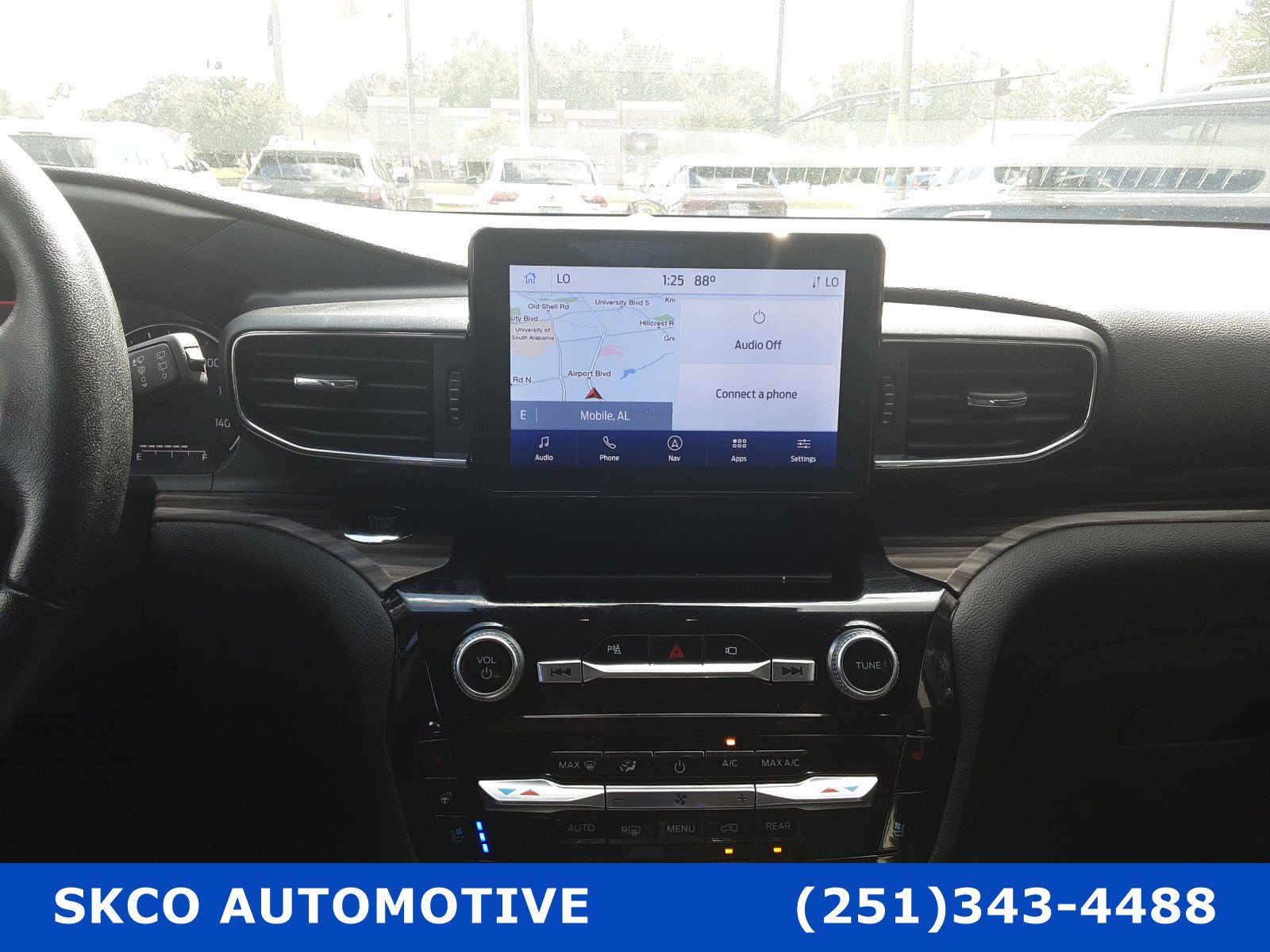 Used 2022 Ford Explorer Limited image 16