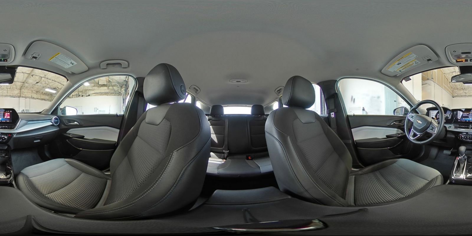 Used 2025 Chevrolet Trax LT w/ LT Convenience Package image 41