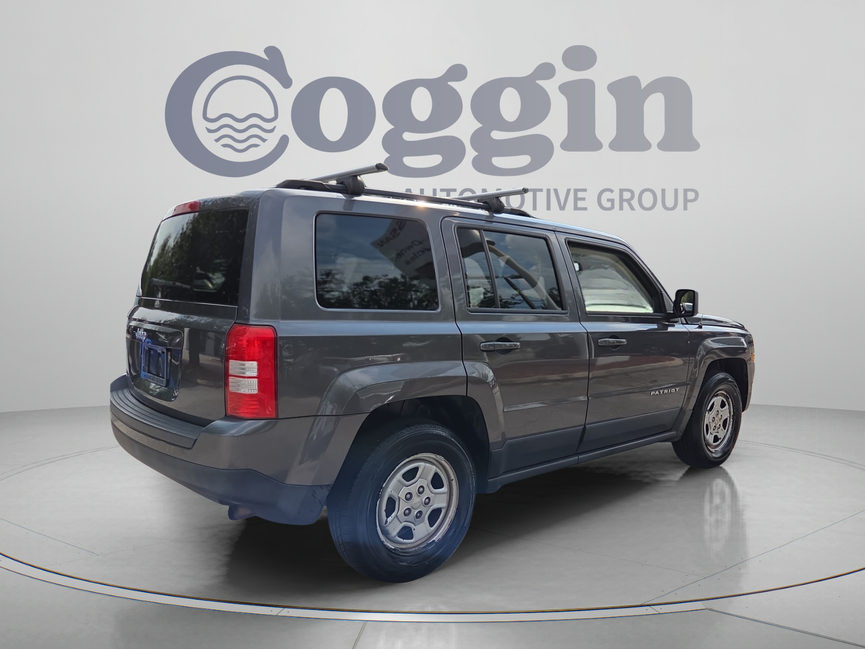 Used 2016 Jeep Patriot Sport w/ Power Value Group FWD image 5