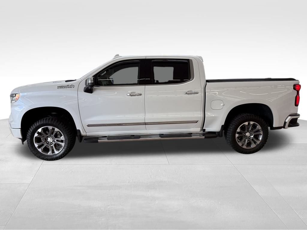 Used 2023 Chevrolet Silverado 1500 High Country w/ Z71 Off-Road Package image 2