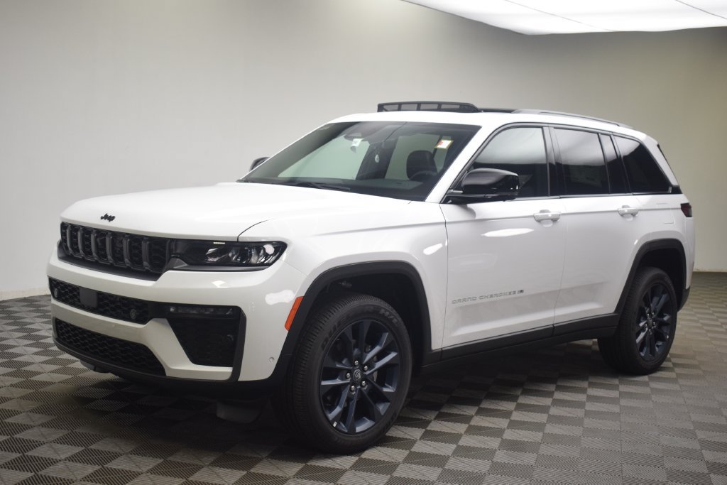 New 2026 Jeep Grand Cherokee Limited AWD/4WD image 16