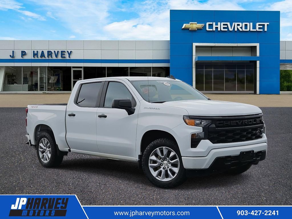 Used 2022 Chevrolet Silverado 1500 Custom image 1