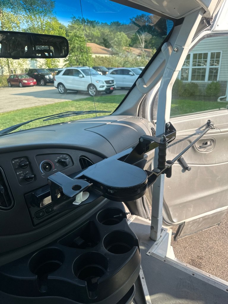 Used 2007 Ford E-250 and Econoline 250 Extended RWD image 17
