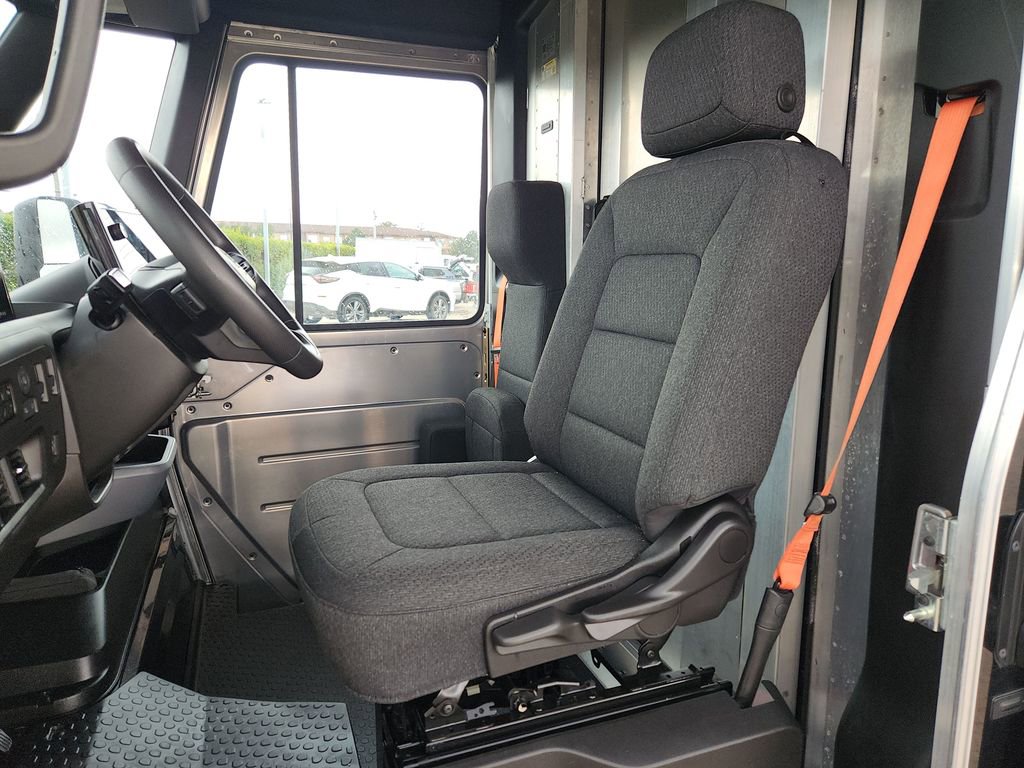 Used 2024 Chevrolet Brightdrop 600 w/ Battery Pack, Max Range image 13