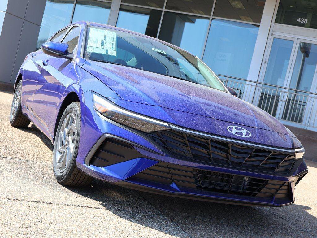 New 2026 Hyundai Elantra Blue image 7