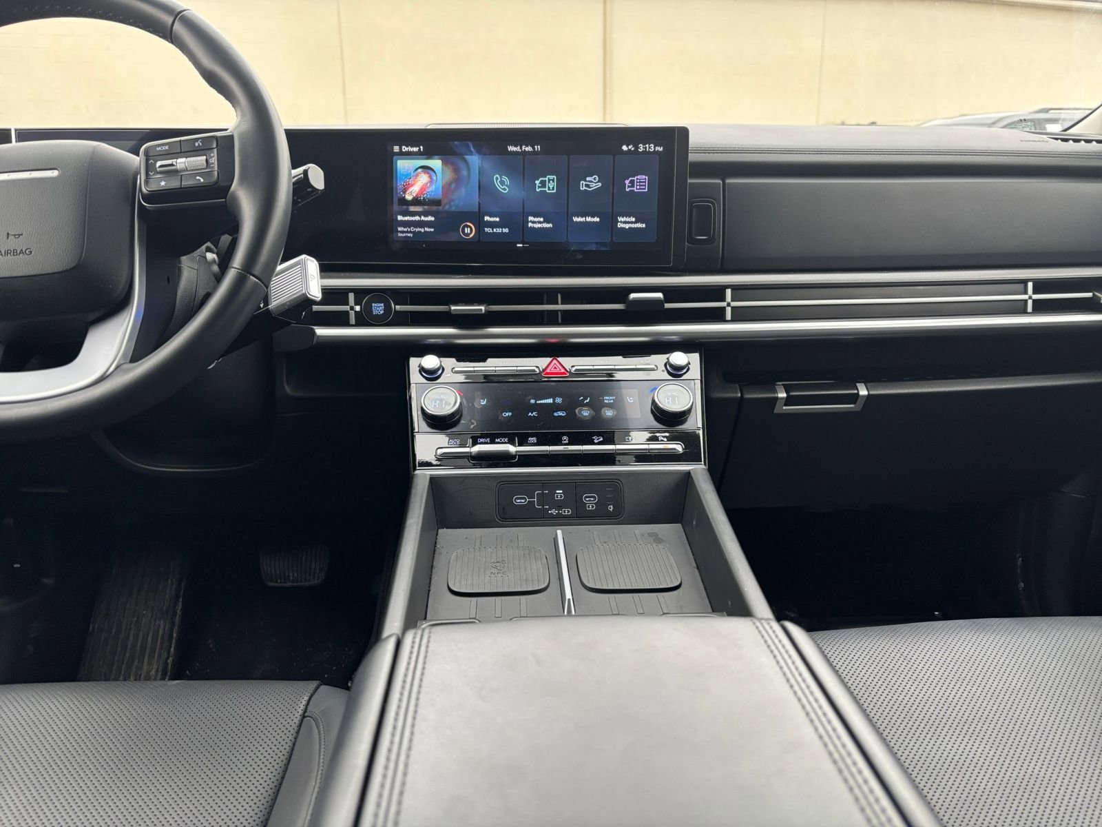 Used 2025 Hyundai Santa Fe SEL image 17