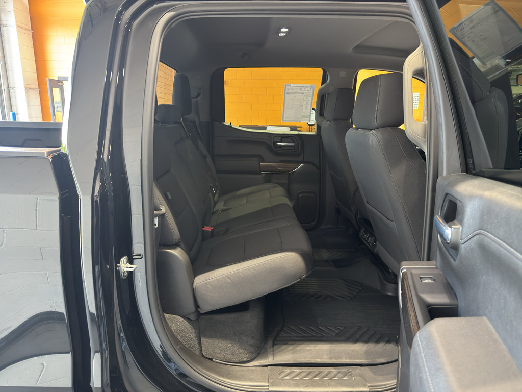 Used 2022 Chevrolet Silverado 1500 RST AWD/4WD image 16