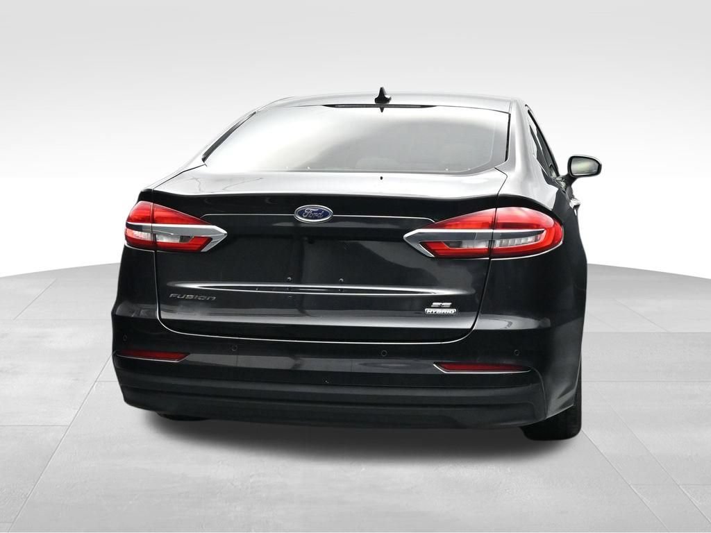 Used 2020 Ford Fusion SE FWD image 4