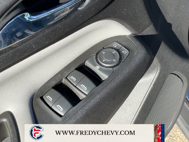 Used 2020 Chevrolet Equinox LS FWD image 11