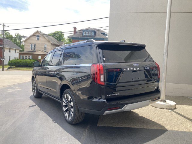 New 2026 Ford Expedition Max Platinum w/ Driver's Package AWD/4WD image 4