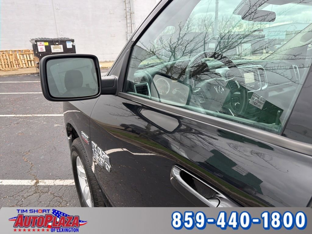 Used 2021 RAM 1500 Classic SLT image 33