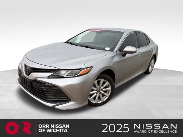 Used 2019 Toyota Camry LE FWD image 1