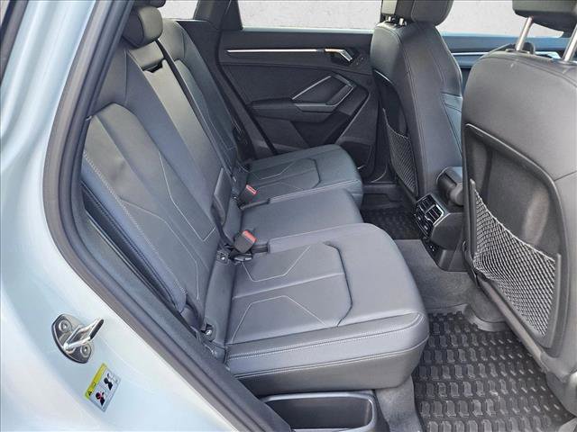 Used 2024 Audi Q3 2.0T Premium Plus image 16