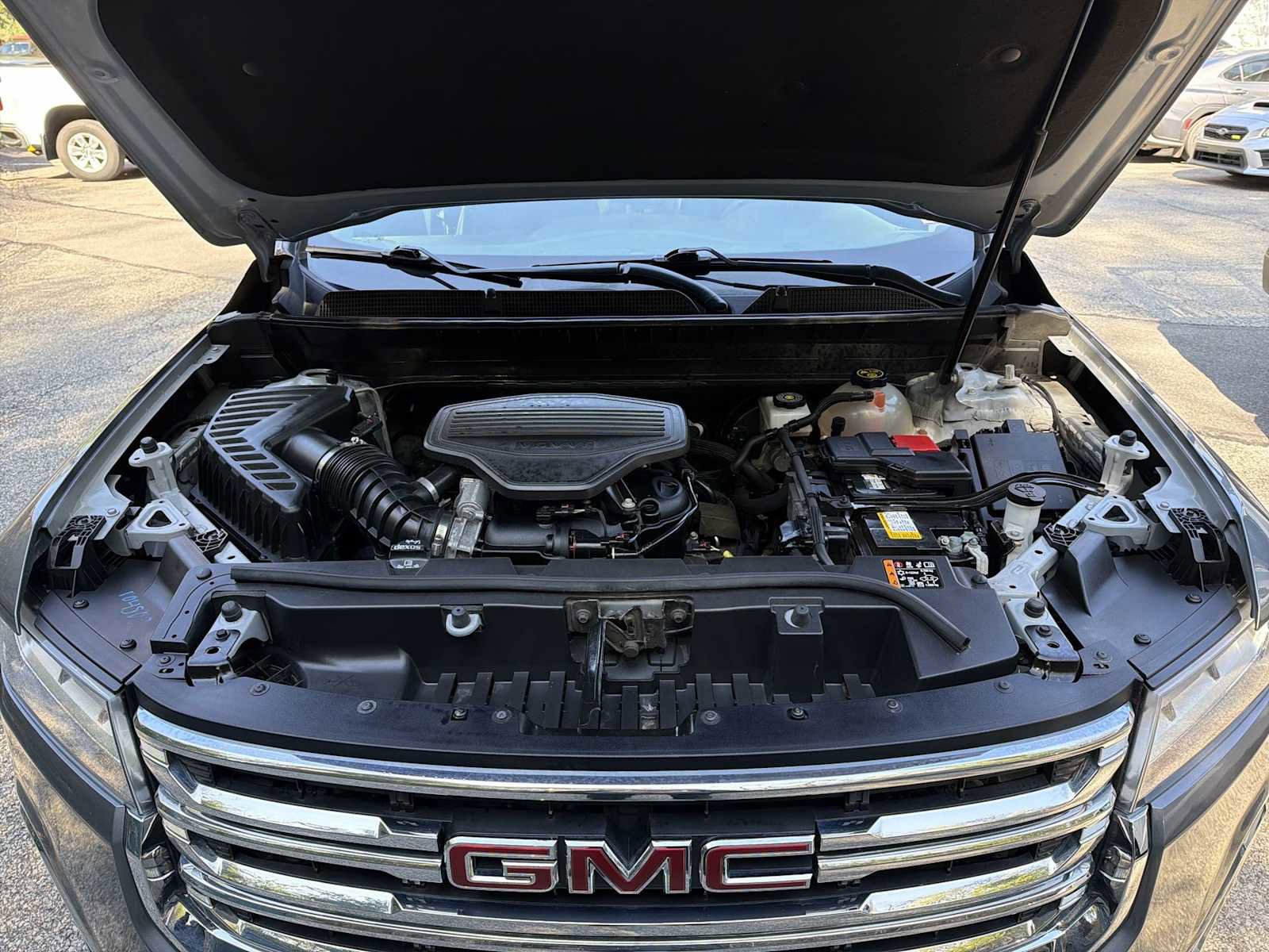 Certified 2021 GMC Acadia SLT w/ Preferred Package AWD/4WD image 30