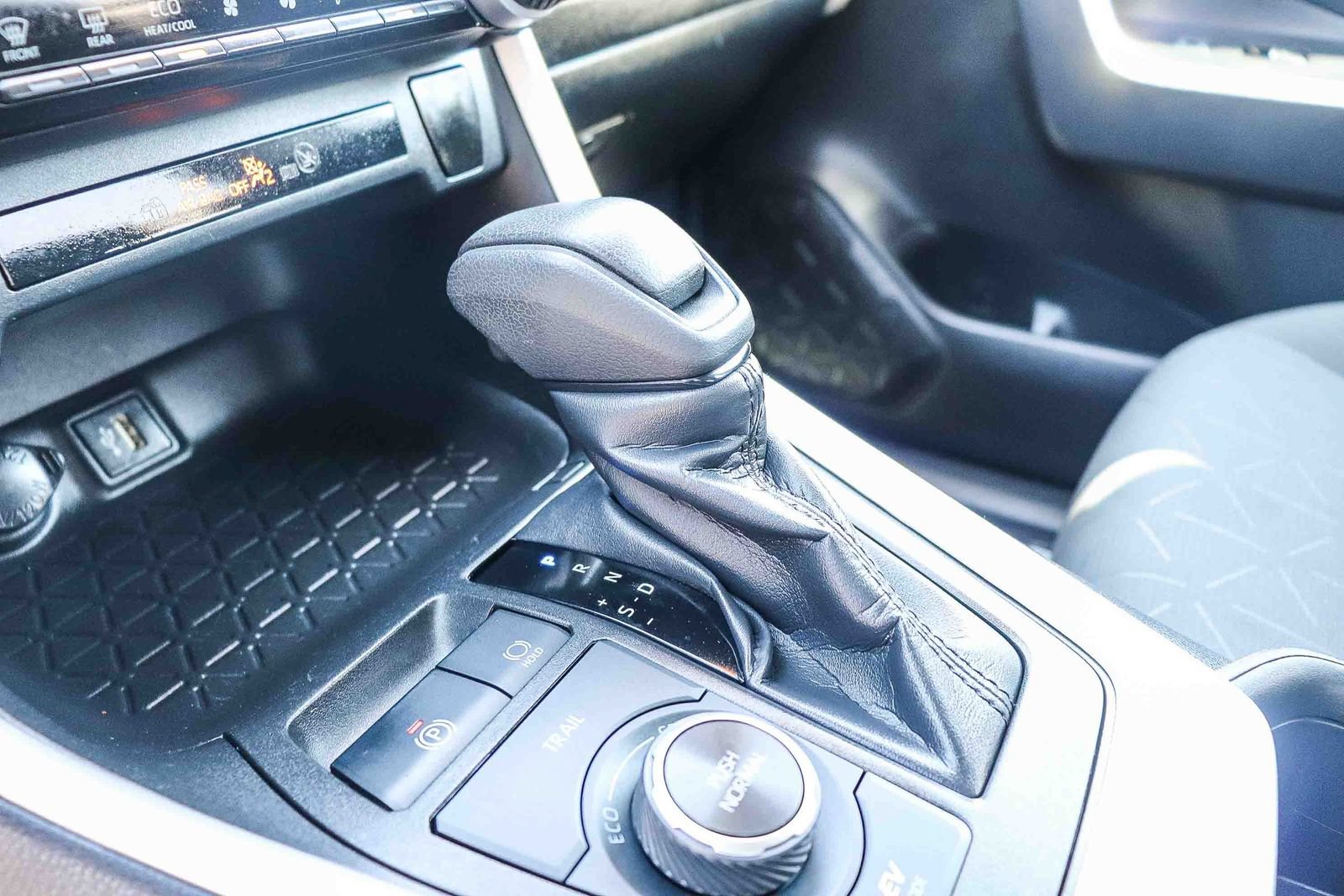 Certified 2023 Toyota RAV4 XLE AWD/4WD image 24