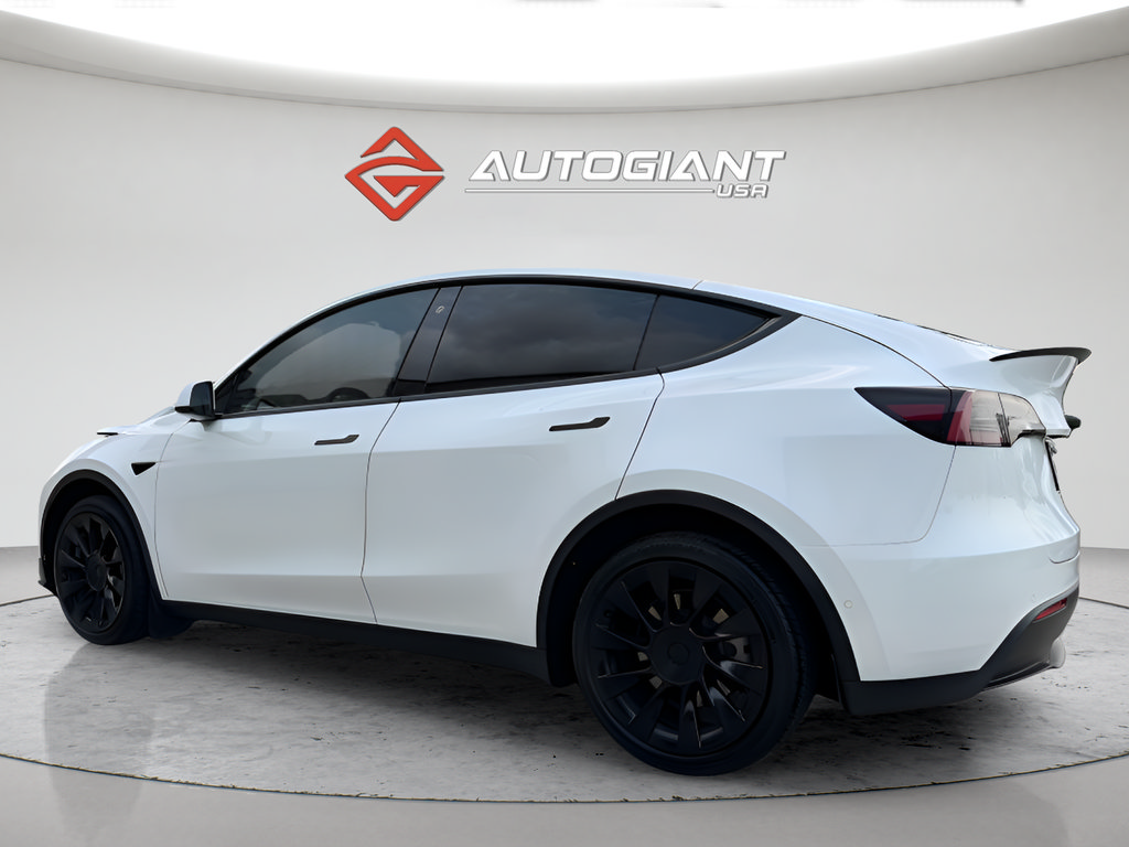 Used 2021 Tesla Model Y Long Range AWD/4WD image 4