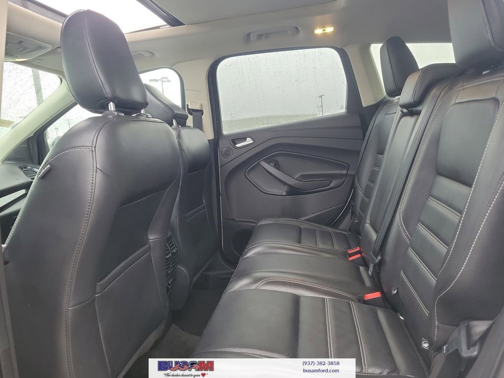 Used 2019 Ford Escape Titanium image 10