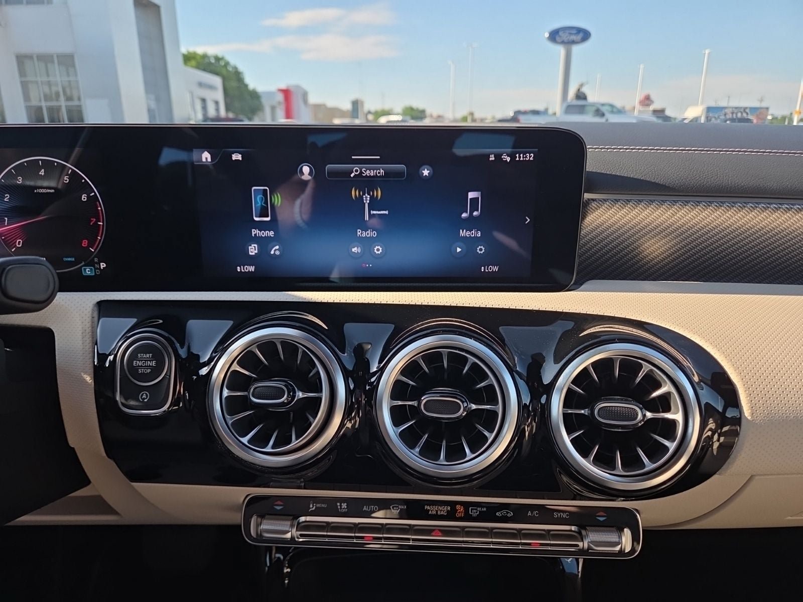 Used 2025 Mercedes-Benz CLA 250 4MATIC image 22