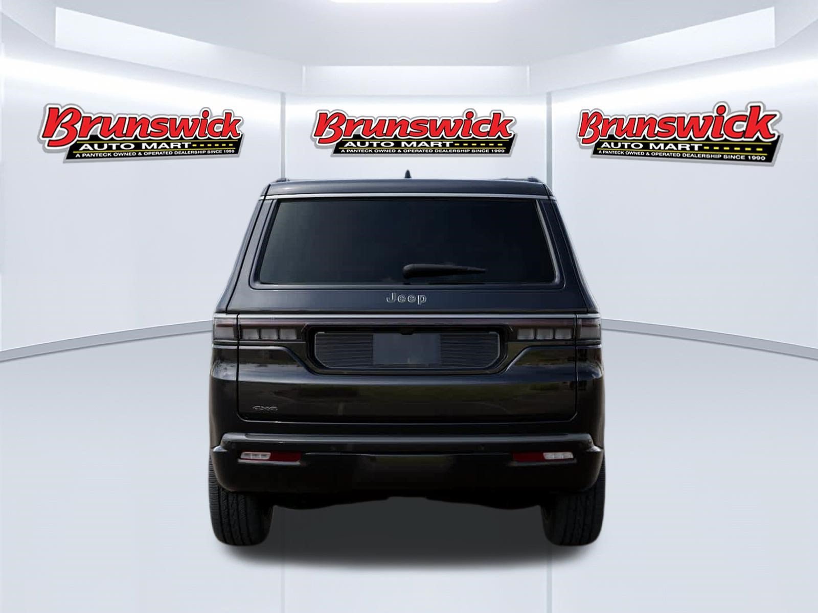 New 2026 Jeep Grand Wagoneer 4WD image 7