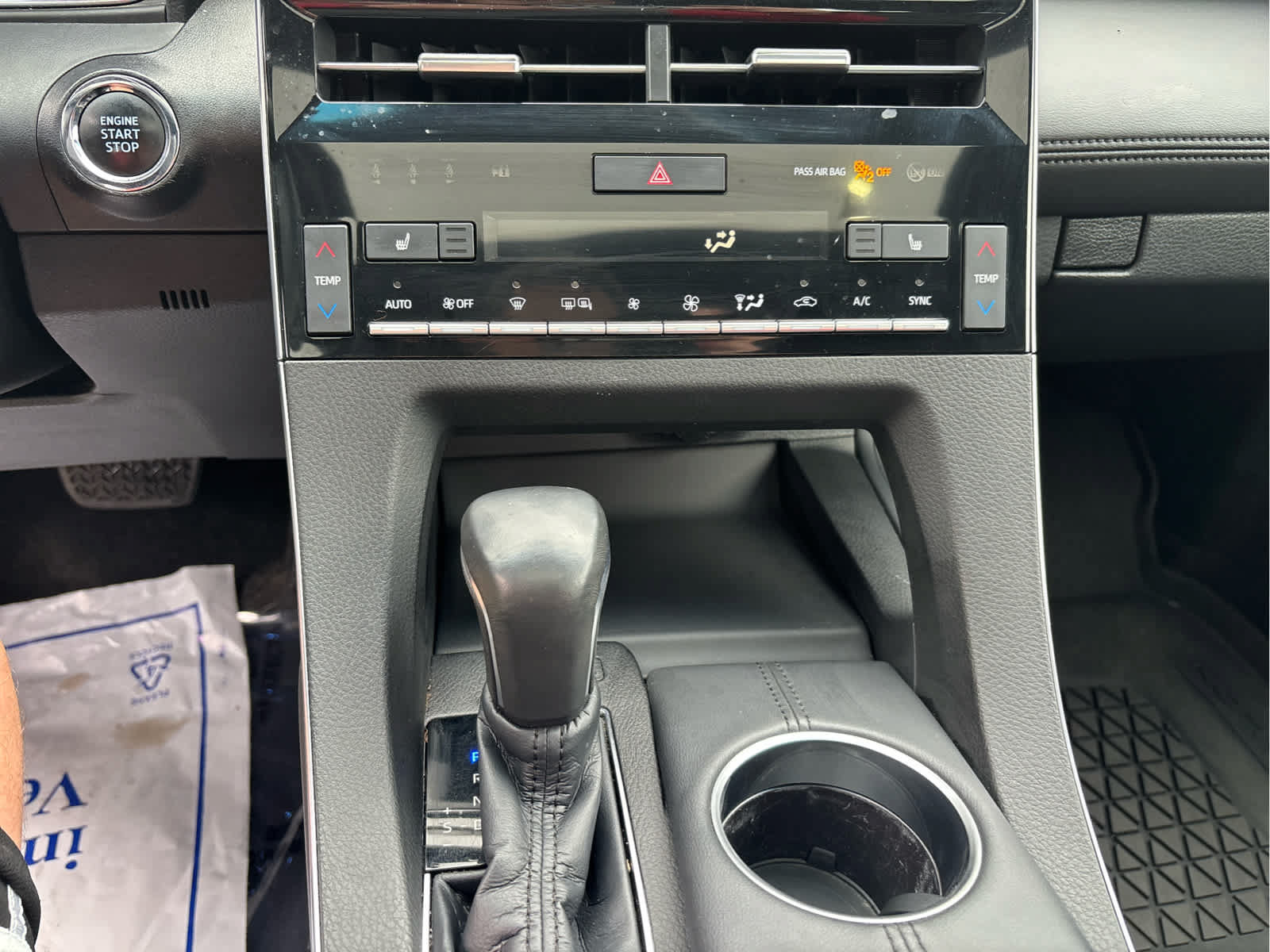 Used 2021 Toyota Avalon XLE w/ Moonroof Package FWD image 11