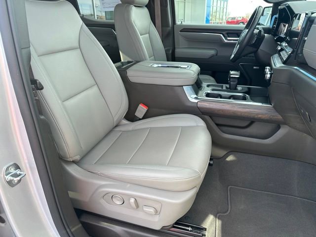 Used 2022 GMC Sierra 1500 SLT w/ SLT Convenience Package image 11