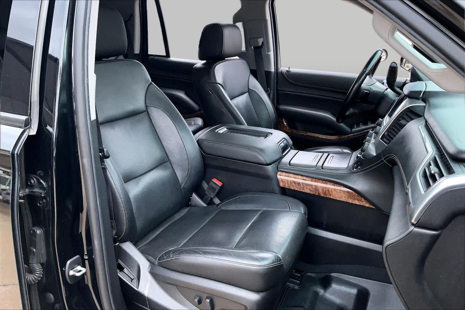 Used 2019 Chevrolet Tahoe Premier AWD/4WD image 8