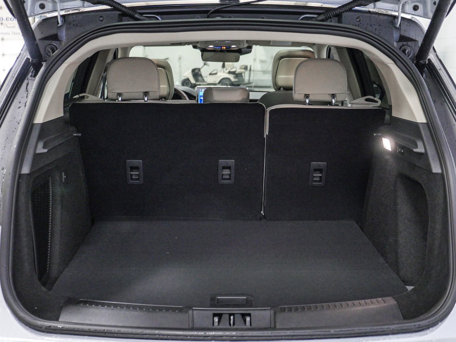 New 2025 Lincoln Corsair Reserve w/ Equipment Group 202A image 19