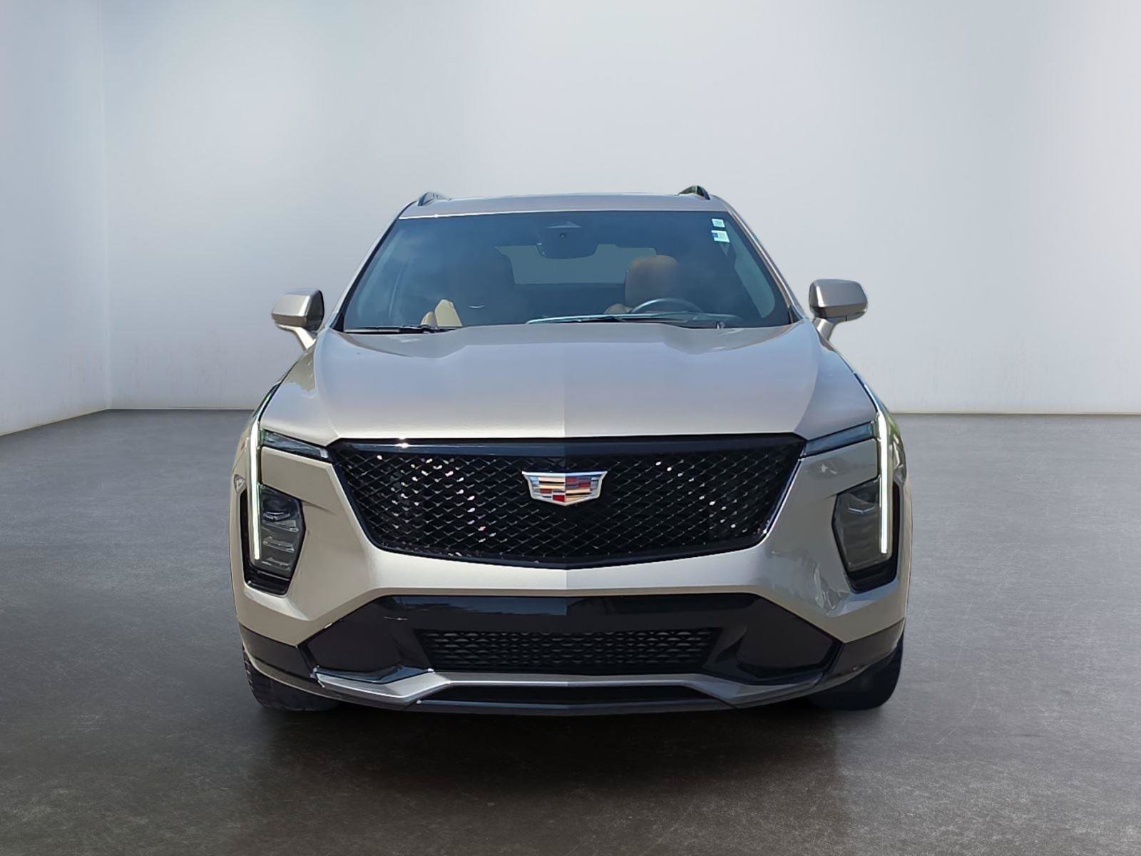 Used 2024 Cadillac XT4 Sport AWD/4WD image 8