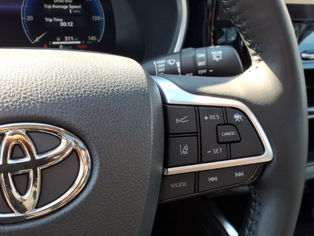 Used 2023 Toyota Highlander Limited AWD/4WD image 22
