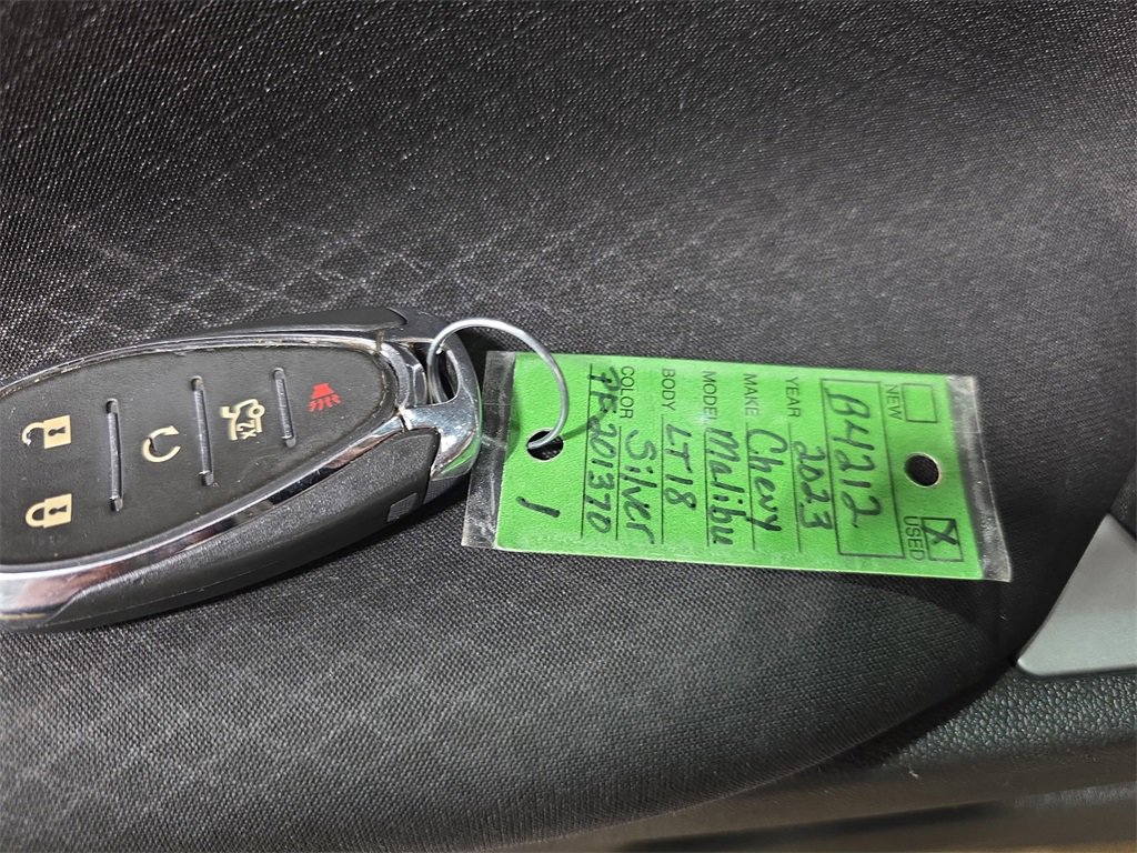 Used 2023 Chevrolet Malibu LT image 34