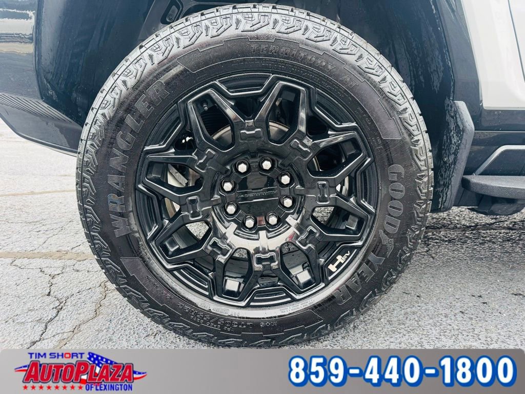Used 2025 GMC Hummer EV 2X image 24
