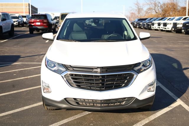 Used 2020 Chevrolet Equinox LT w/ Driver Convenience Package image 3