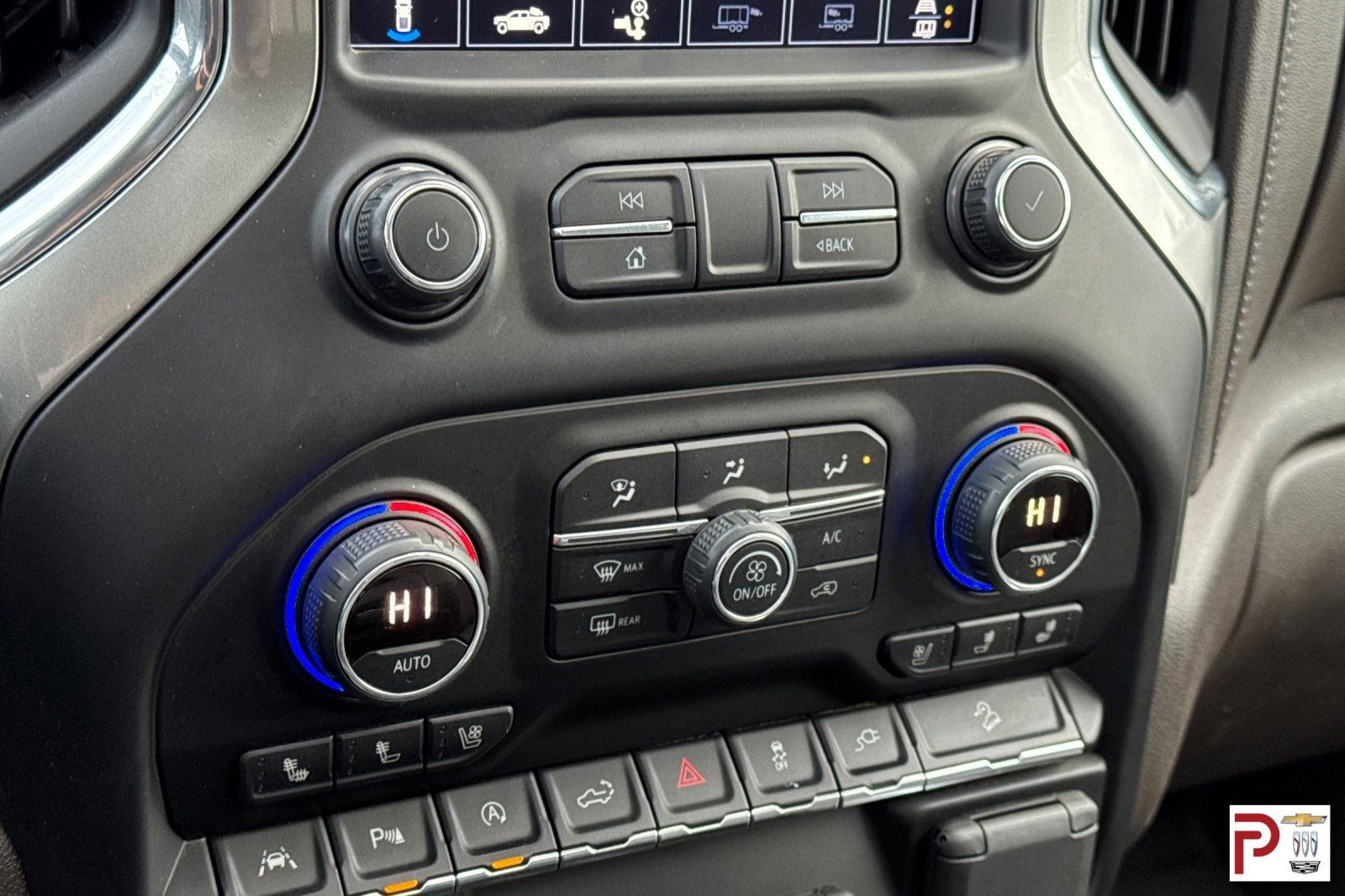 Used 2020 Chevrolet Silverado 1500 LTZ w/ LTZ Premium Package image 24