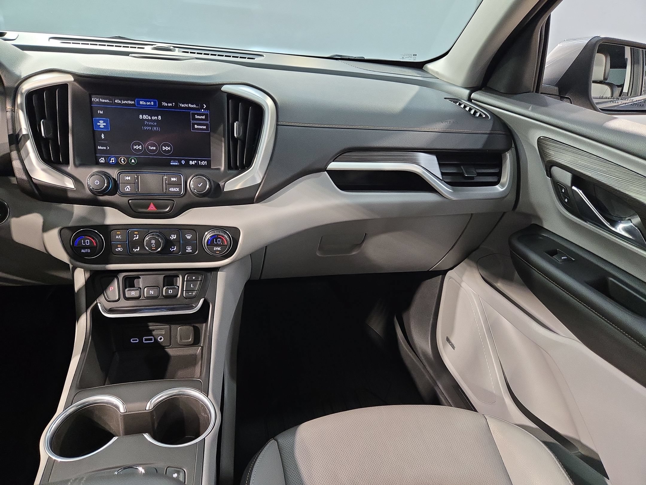 Used 2020 GMC Terrain SLT w/ Preferred Package FWD image 11