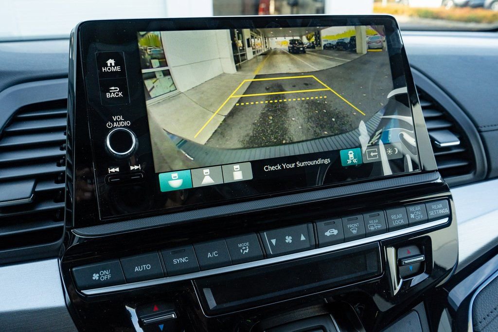 New 2026 Honda Odyssey Touring image 29