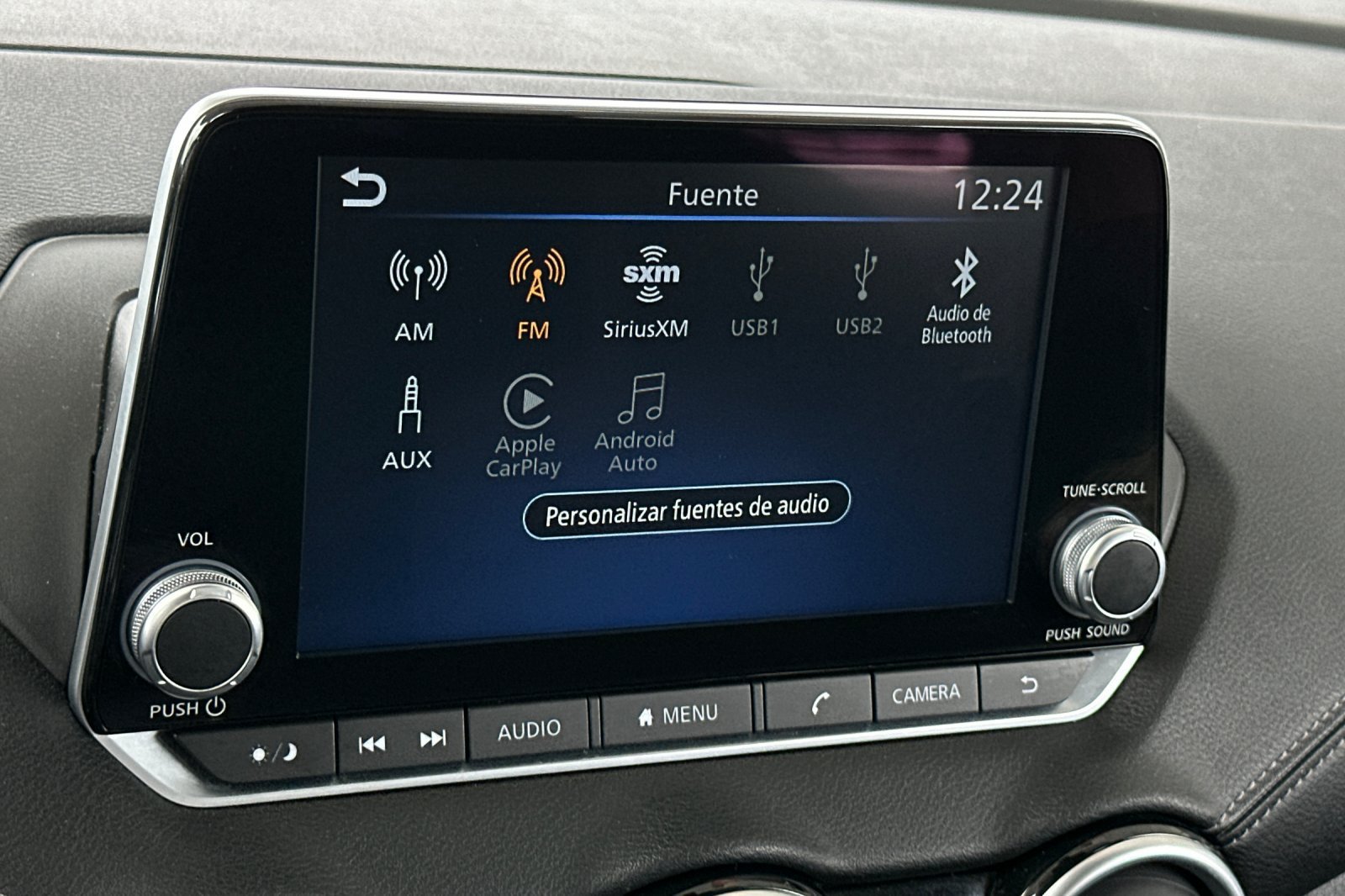 Used 2025 Nissan Sentra SV FWD image 14