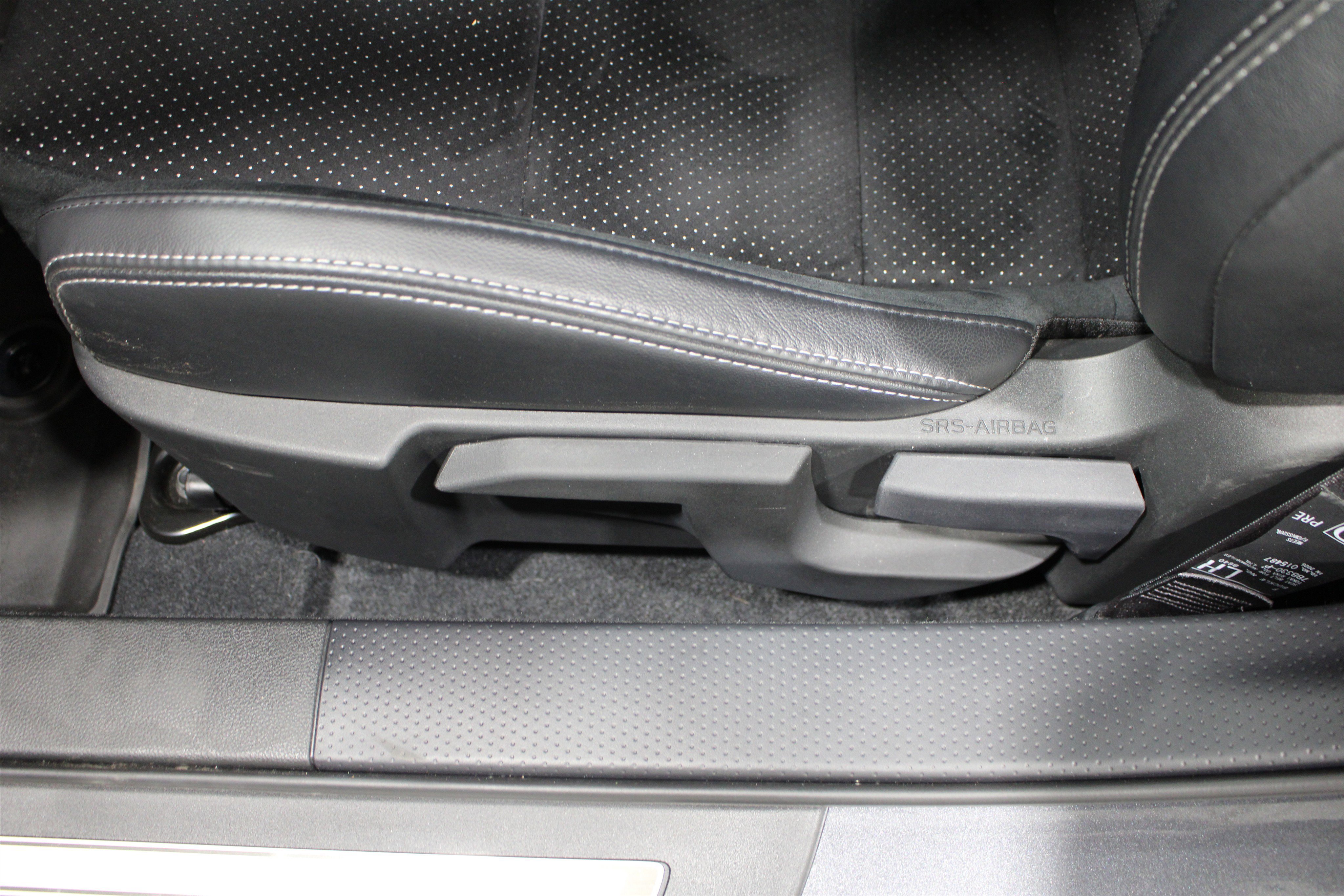 Used 2025 Toyota GR86 Premium w/ ALL Weather Mat Package (TMS) image 5