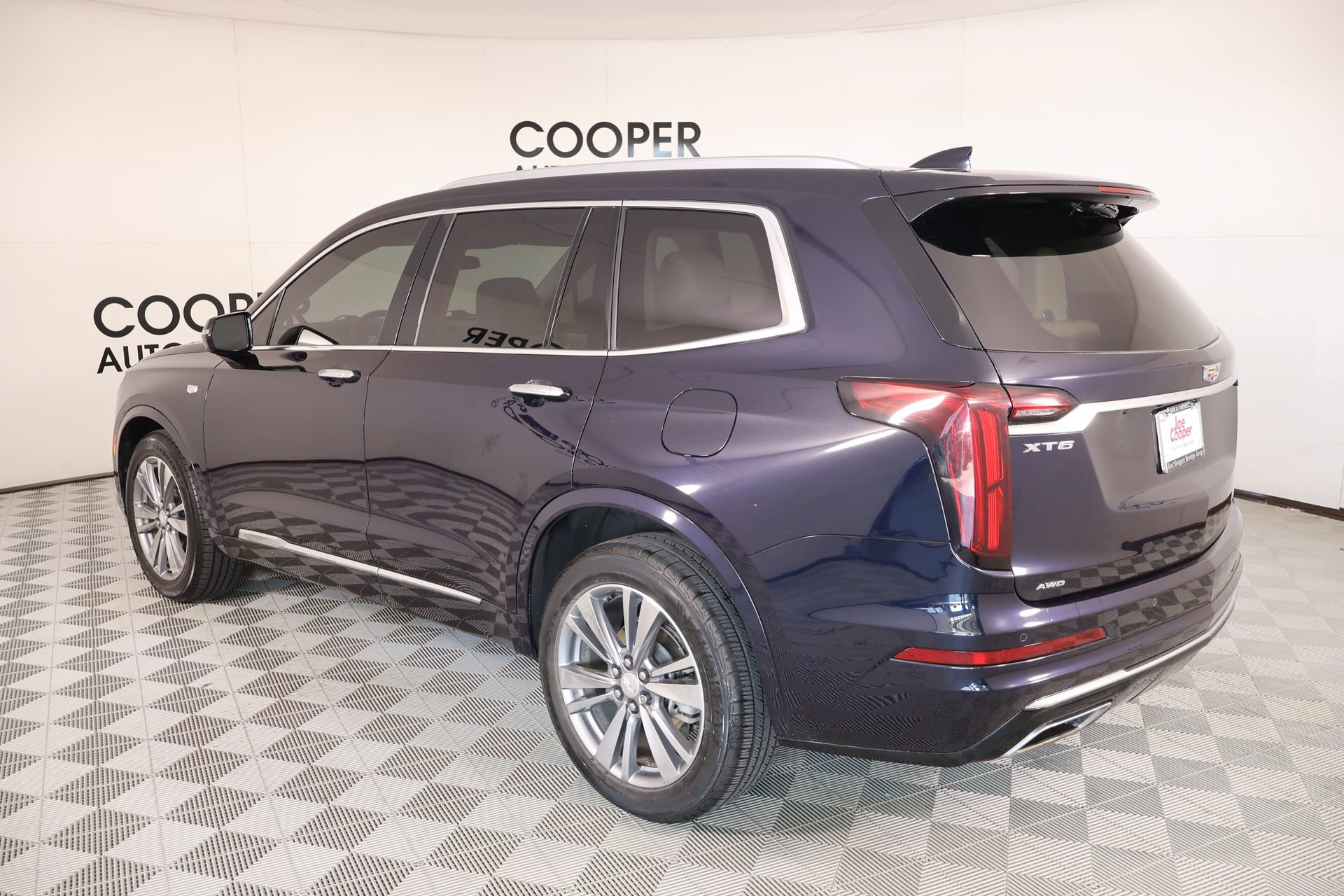 Used 2022 Cadillac XT6 Premium Luxury w/ LPO, Floor Liner Package AWD/4WD image 25