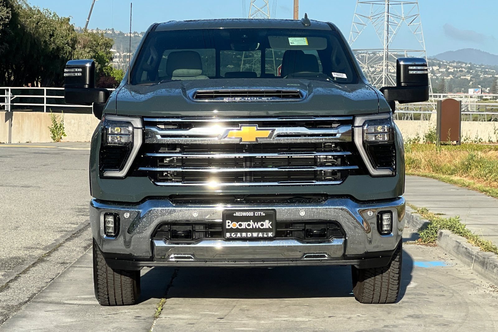 New 2026 Chevrolet Silverado 2500 LTZ w/ LTZ Premium Package AWD/4WD image 9