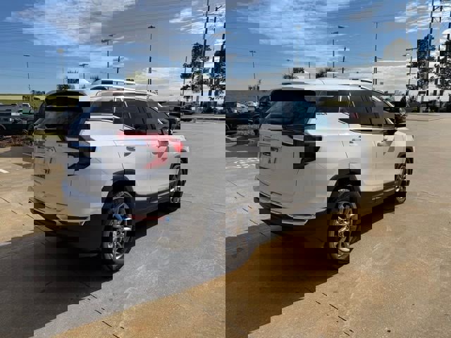 Used 2022 GMC Terrain SLT image 4