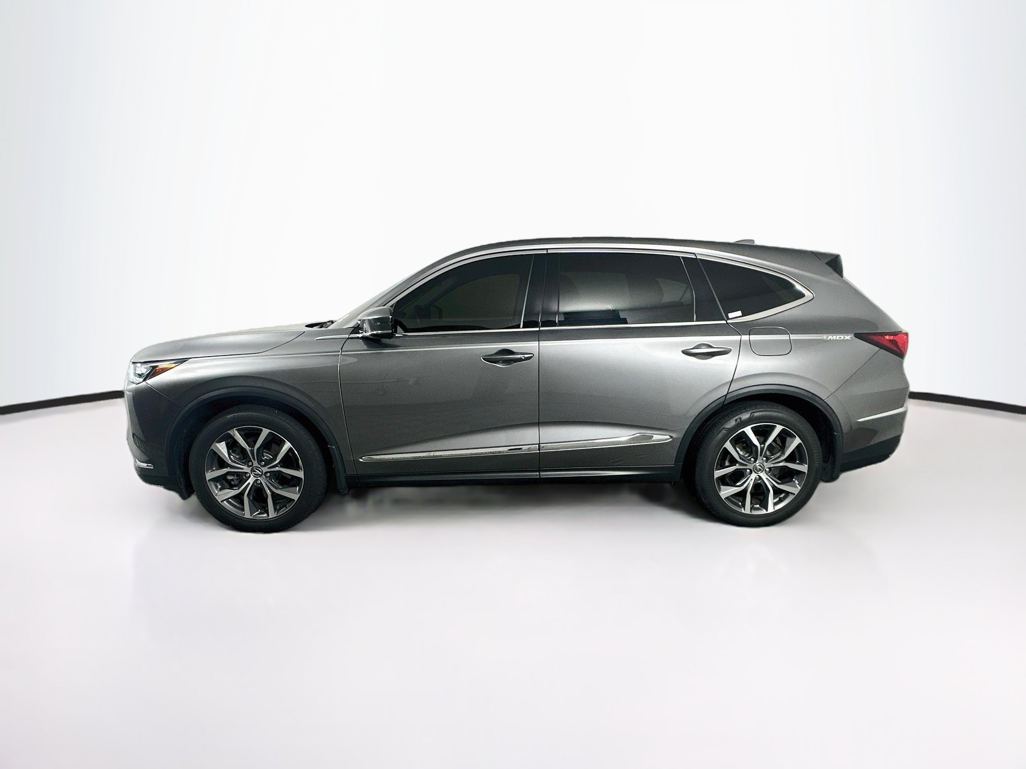 Used 2024 Acura MDX w/ Technology Package FWD image 4