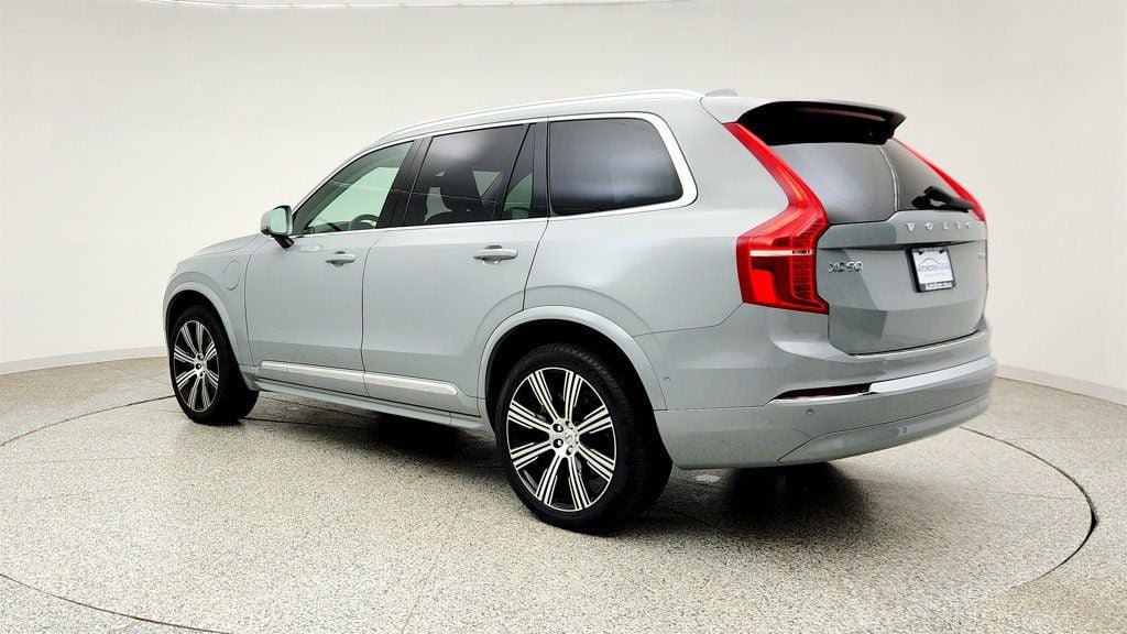Used 2025 Volvo XC90 T8 Plus w/ Protection Package Premier AWD/4WD image 7