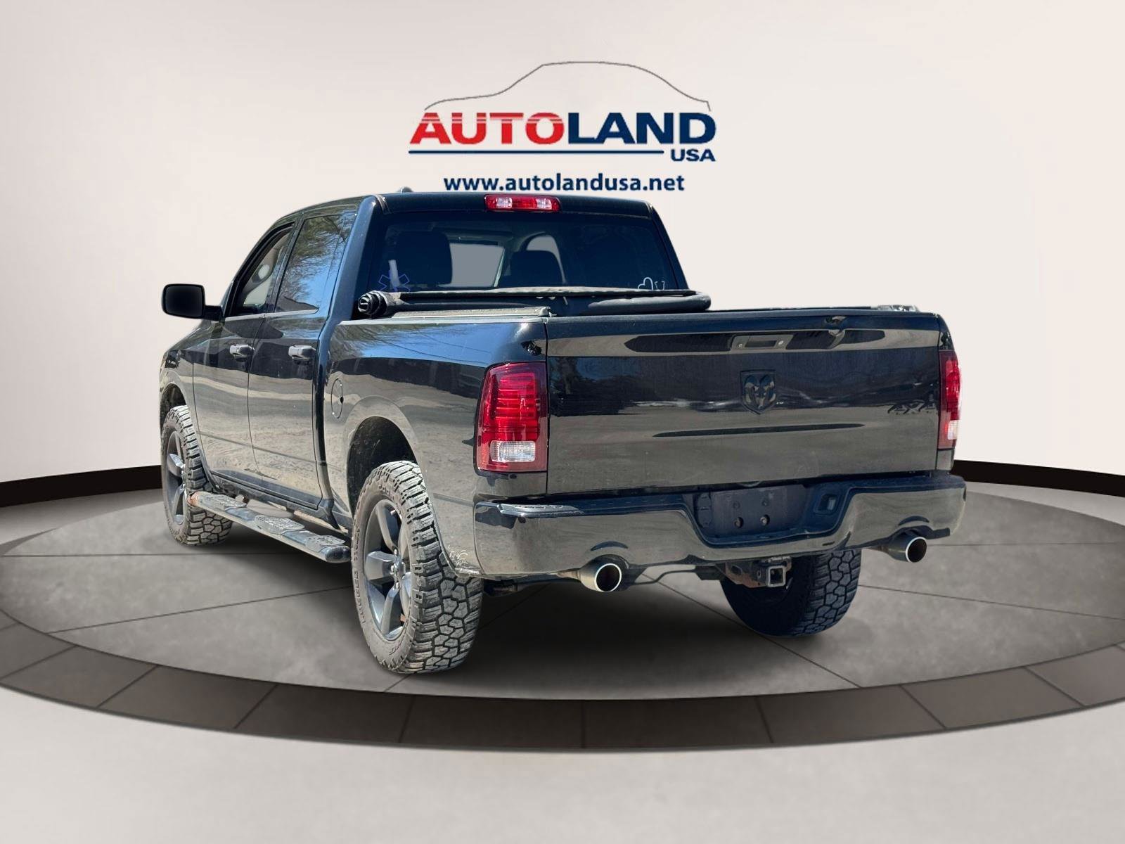 Used 2014 RAM 1500 Express w/ Black Ram 1500 Express Group image 5