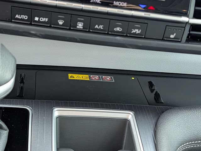 Certified 2026 Toyota Sienna XLE FWD image 16