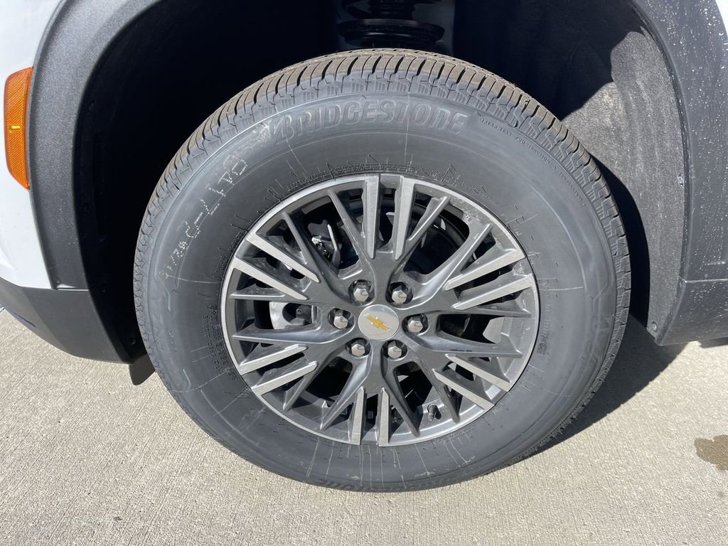 New 2026 Chevrolet Traverse LT w/ Driver Confidence Package image 10