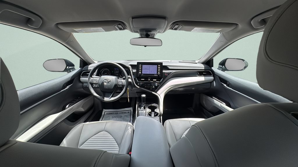 Used 2024 Toyota Camry SE w/ Cold Weather Package FWD image 11